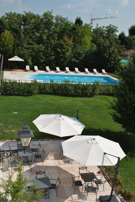 Hotel Villa Dei Carpini Oderzo Exterior photo